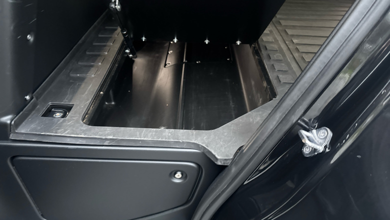 Land Rover Defender 110 Diesel 3.0 D250 Hard Top Auto